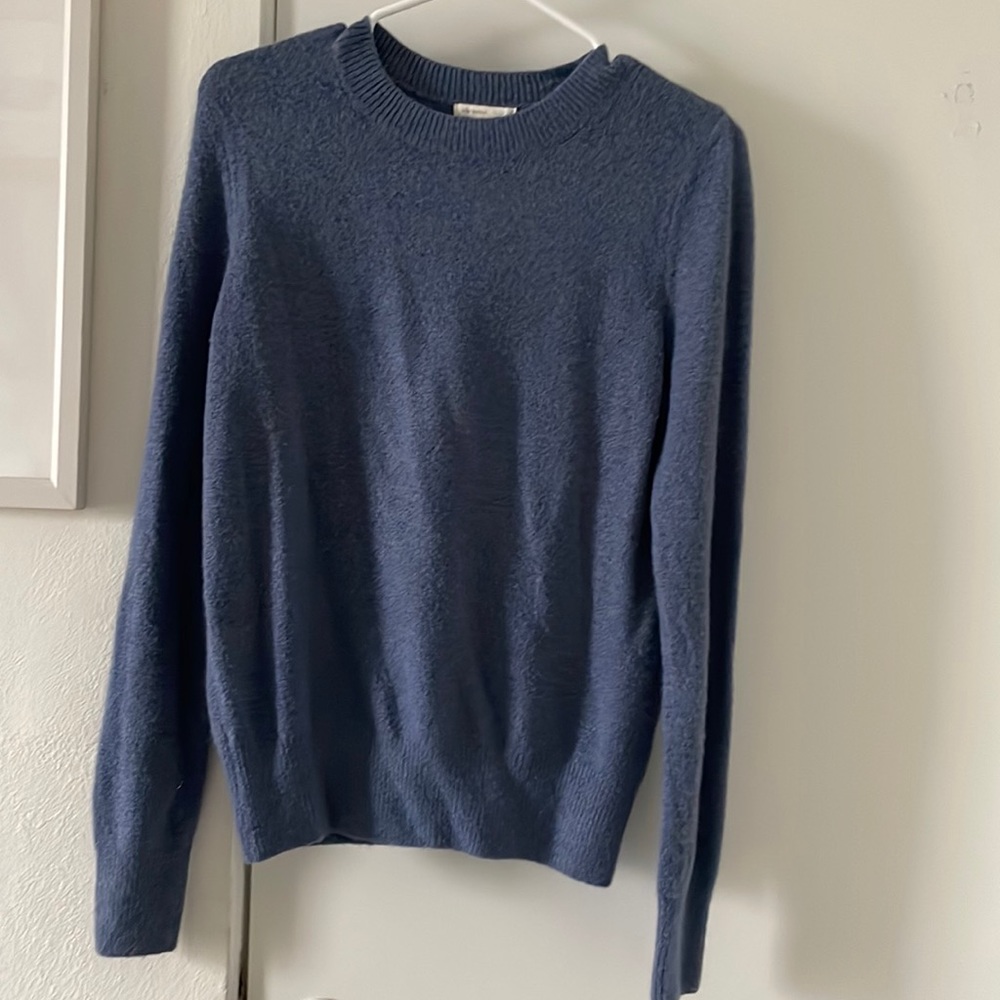 H&M blue crew neck sweater